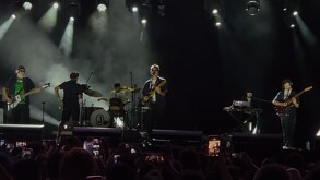 Jumbo puso el toque de rock al Fan Fest en Parque Fundidora y adelantó nuevas colaboraciones con Enjambre y Carín León.