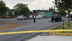 Accidente de motociclista en avenida Pablo Livas en Guadalupe.