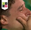 El histórico Guillermo Ochoa y el joven Armando 'La Hormiga' González rompieron en llanto tras consumarse la derrota de la Selección Mexicana ante Inglaterra.