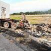 Choque e incendio de auto en autopista a Laredo.