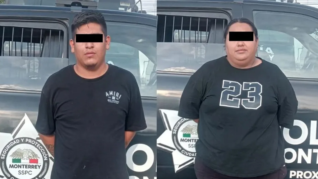 Una pareja de 24 años fue detenida en el centro de Monterrey tras ser ubicada por cámaras del C4 mientras circulaba en un automóvil con reporte de robo.