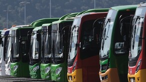 Niñas y niños de Jalisco reciben pasajes sin costo en transporte