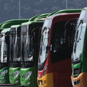 Niñas y niños de Jalisco reciben pasajes sin costo en transporte