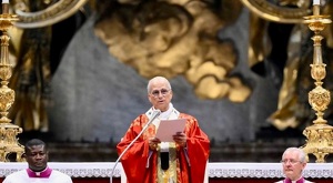 El obispo añadió que los sacramentos oficiados dentro de esta fraternidad no tienen validez dentro de la iglesia católica