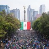 Toma aérea en el Ángel de la Independencia de capitalinos reunidos para ver los partidos de la Selección Mexicana.