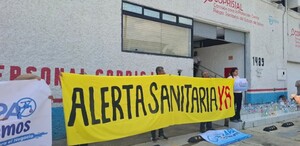 Habitantes de la colonia Americana exigen a Coprisjal publicar datos exactos sobre la calidad del agua en Guadalajara y detallar los riesgos reales a la salud.