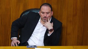 Mario Soto, diputado de Morena, en Congreso de Nuevo León.