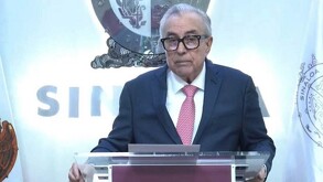 México reclama a EU por revelar datos de Rubén Rocha Moya; acusa falla en proceso legal.