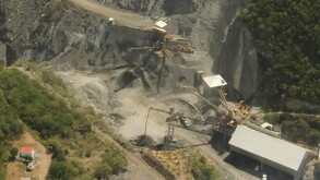 dichas actividades están ligadas de manera directa a la explotación de recursos del subsuelo y la minería
