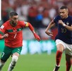 Ziyech de Marruecos, ante Mbappe de Francia en Qatar 2022.