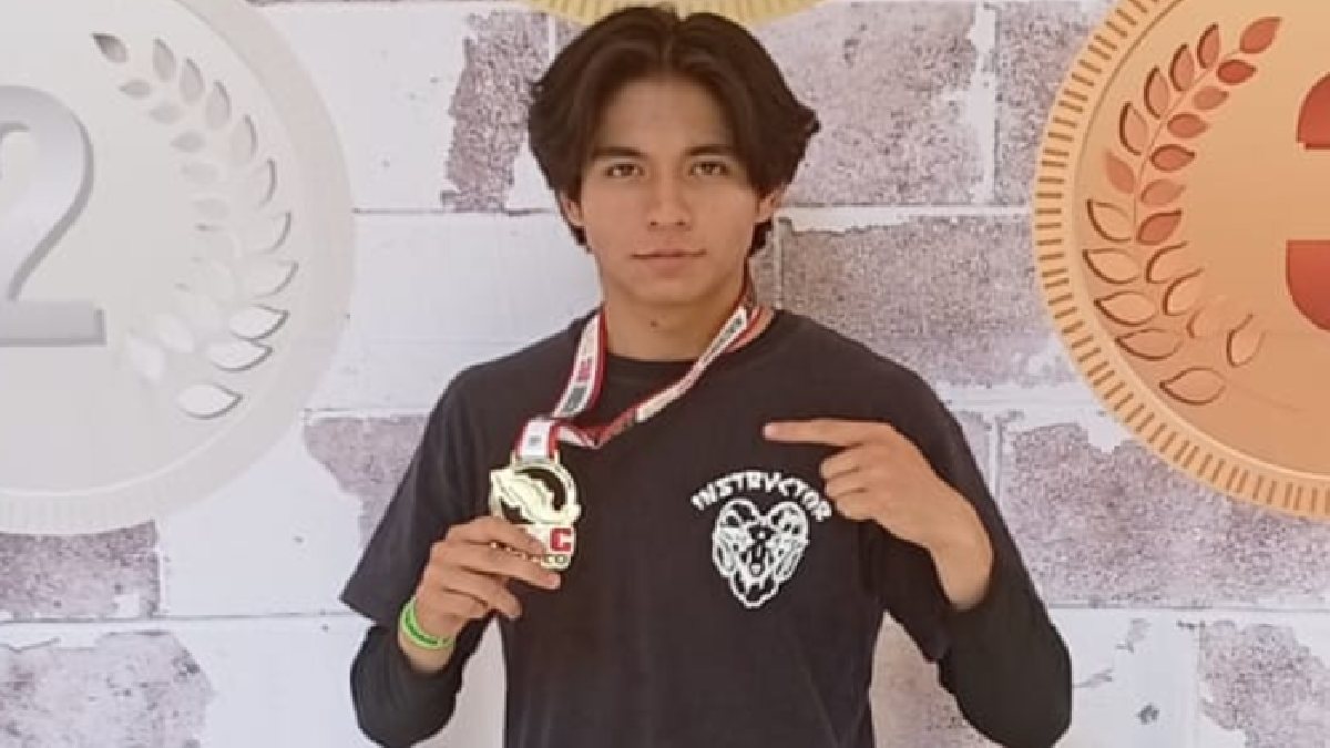 Elliut Gael García, karateka mexicano