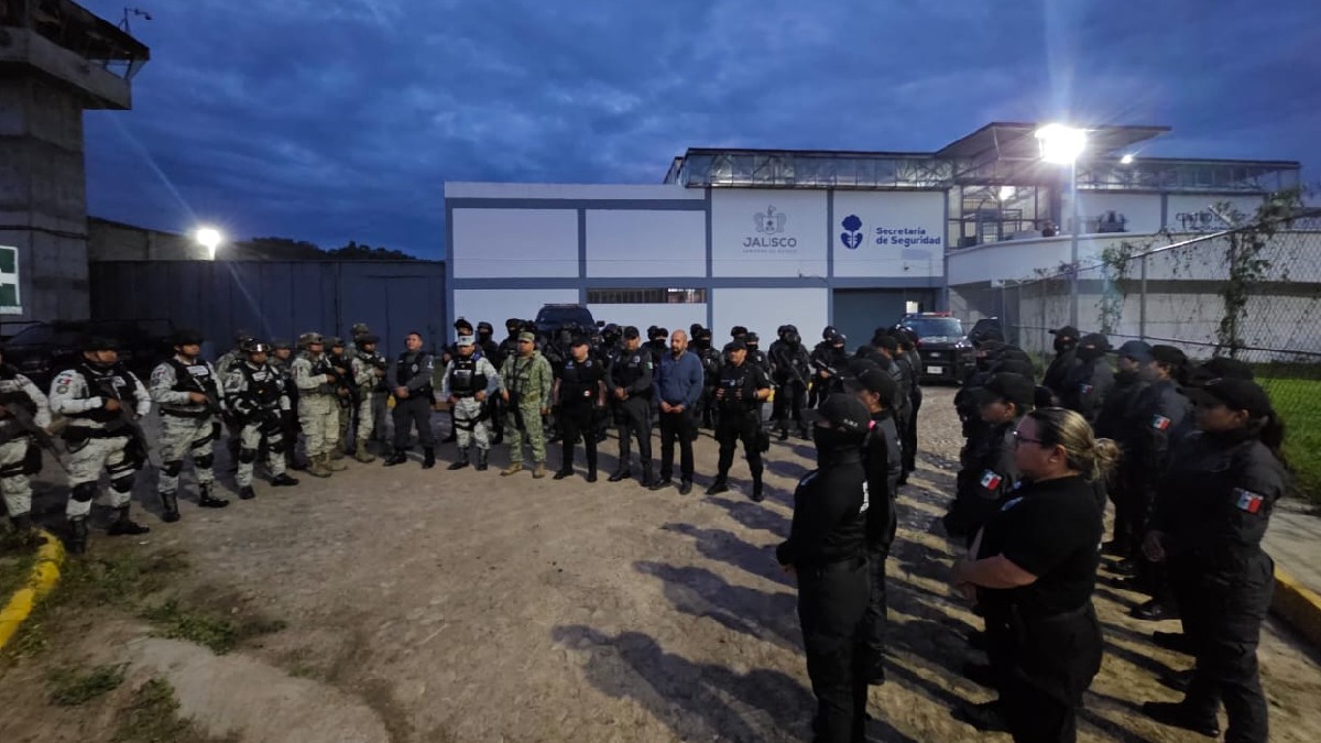 Operativo federal y estatal en Ceinjure Puerto Vallarta