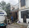 Elementos de Bomberos acuden ante incendio en carpintería de San Nicolás