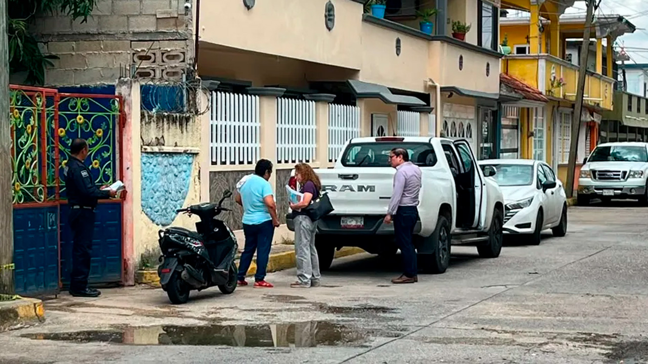 Ocho personas, entre ellas presuntos integrantes de La Sombra y cuatro policías, fueron vinculadas a proceso por el asesinato de la periodista Roxana Guzmán.