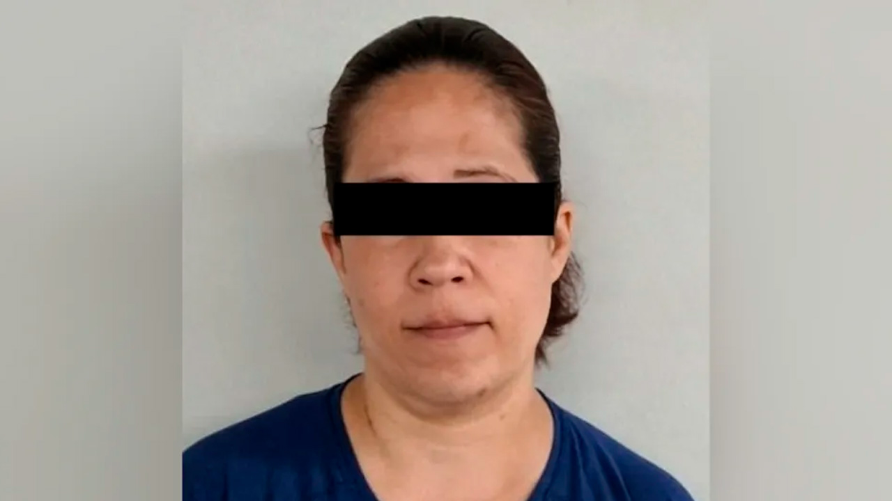 Una mujer de 45 años fue vinculada a proceso en Nuevo León por los presuntos delitos de abuso sexual y corrupción de menores contra un adolescente de 14 años.