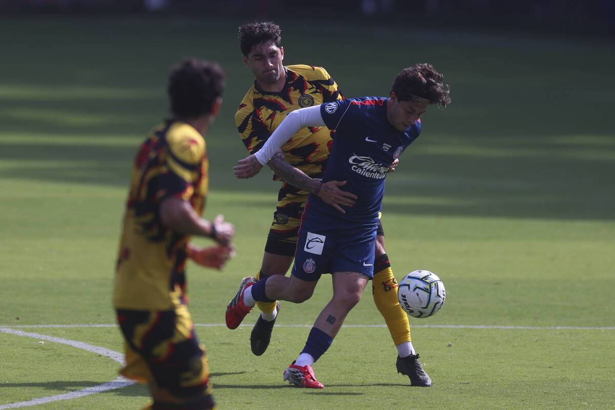 Una foto de Jordan Carrillo, jugador de Chivas
