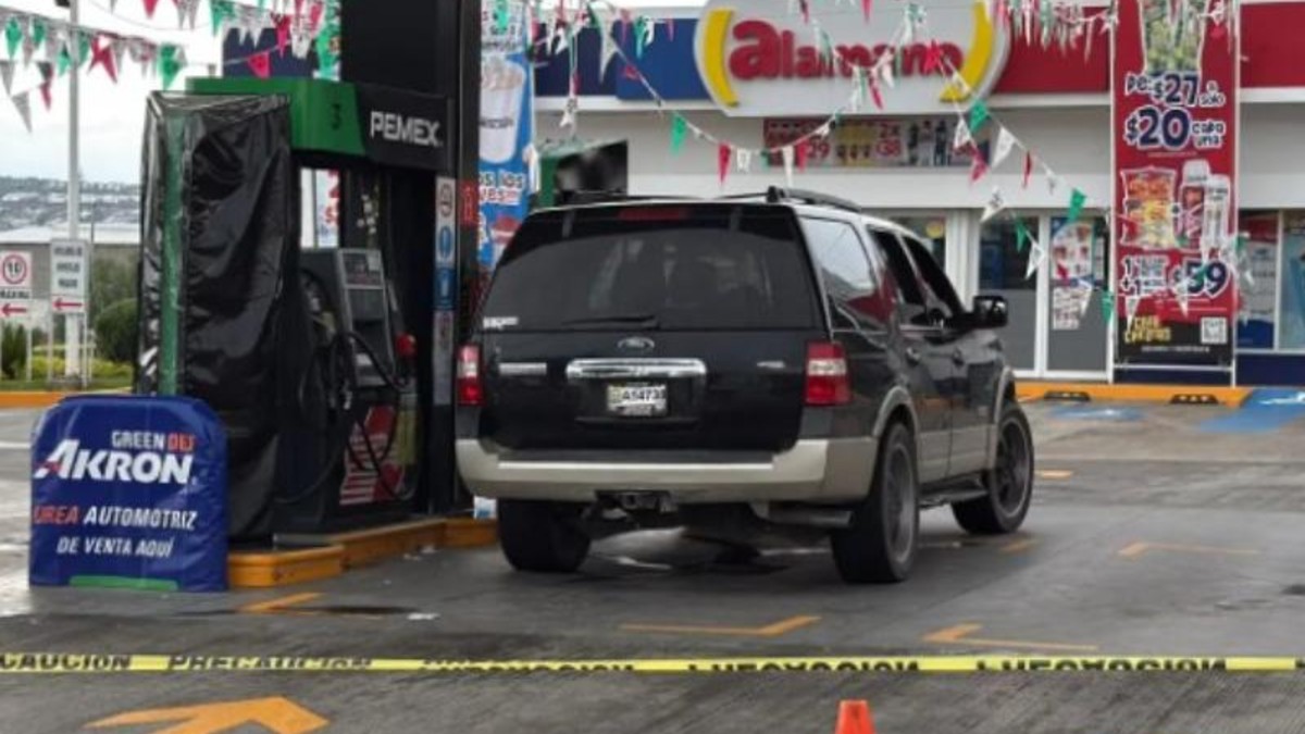 La agresión ocurrió en la estación de servicio localizada en el cruce de los bulevares Aristóteles y Kiwano. | Redes sociales.