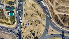 El Gobierno Municipal de León anunció una nueva etapa de la construcción de la Solución Vial La Antorcha, una obra que ya supera el 50% de avance.