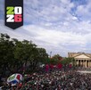 Una foto de gente reunida en el centro de Guadalajara para ver el Mundial 2026