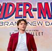 Fotografía de Tom Holland en en la gira de Spiderman Brand New Day en París