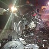 Auto destruido tras accidente carretero en Marín.