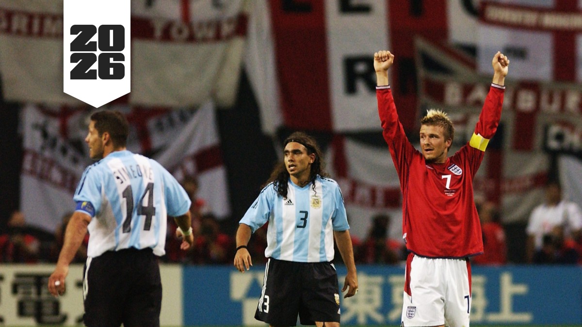 David Beckham celebrando durante el partido de Inglaterra vs Argentina en el Mundial 2002.