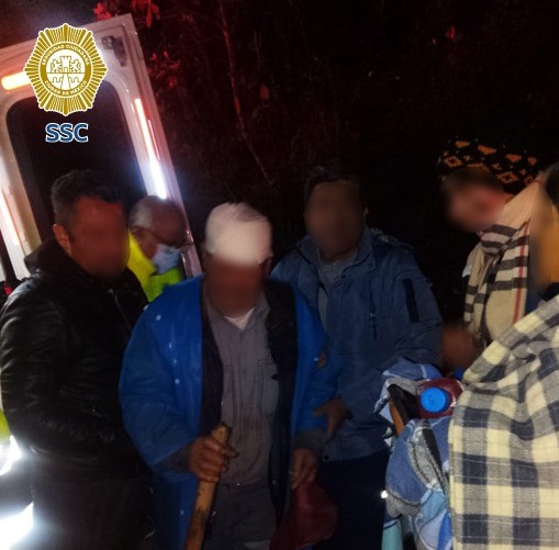 Rescatan a hombre extraviado en Los Dinamos