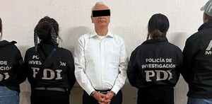 Víctor 'N', exdirector de Pemex, es vinculado a proceso por violencia; seguirá preso pese al perdón de su esposa.