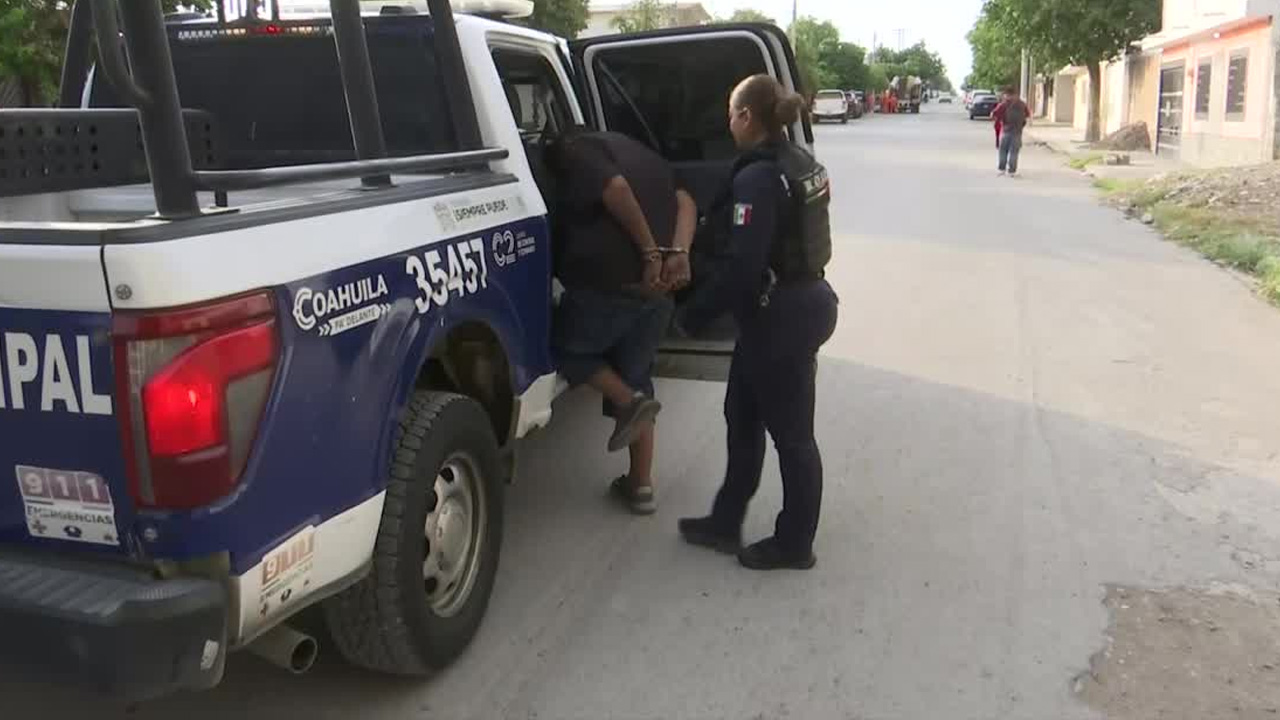 La Dirección de Seguridad Pública Municipal y Servicios Públicos intervinieron en una casa que funcionaba como centro de acumulación de basura.