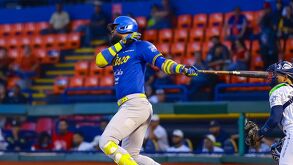 Allen Córdoba jugador panameño que juega como jardinero con Charros de Jalisco.