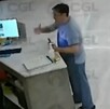 Empresario de Mazatlán es buscado por golpear a una recepcionista en hotel de Santa Fe.