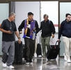 Alan Franco en el aeropuerto de Monterrey para reportar con Tigres.