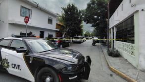 elementos de protección civil de Monterrey acuden a domicilio ante ataque armado
