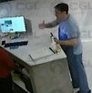 Empresario de Mazatlán es buscado por golpear a una recepcionista en hotel de Santa Fe.