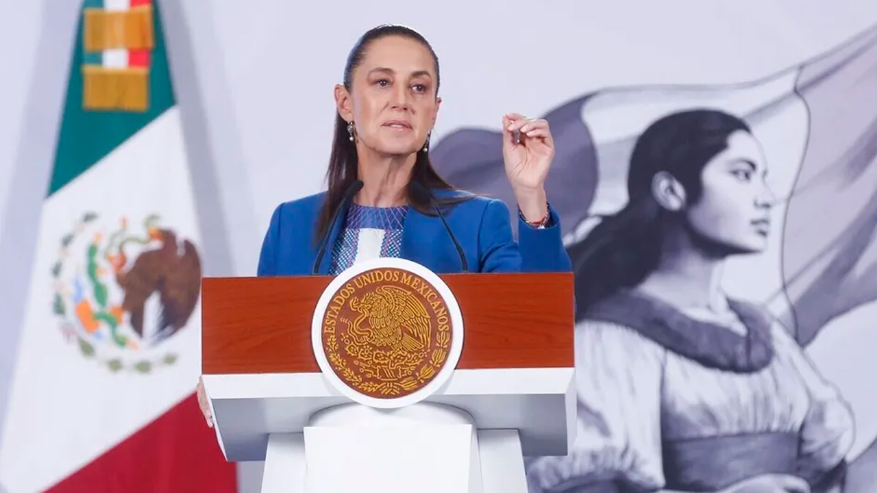 Claudia Sheinbaum rechazó las declaraciones del director de la DEA, Terance Cole, sobre una supuesta conexión mortal entre cárteles y el gobierno mexicano.