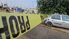 Una foto de la zona acordonada en la colonia Paseos del Valle