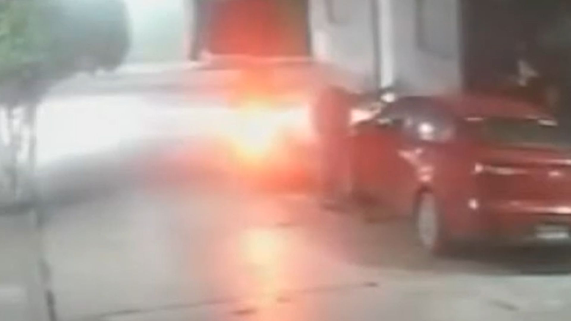 Asalto a mano armada en Chimalhuacán; 3 jóvenes roban auto a familia el 6 de julio en Calvario.