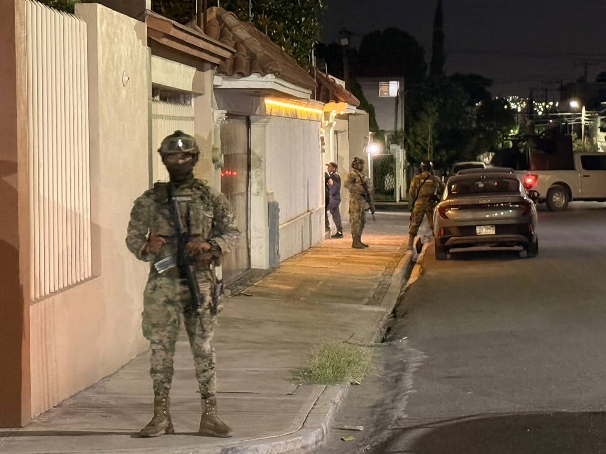 Un segundo cateo de la FEMDO movilizó fuerzas federales en Saltillo; el despliegue mantiene expectativa entre vecinos.