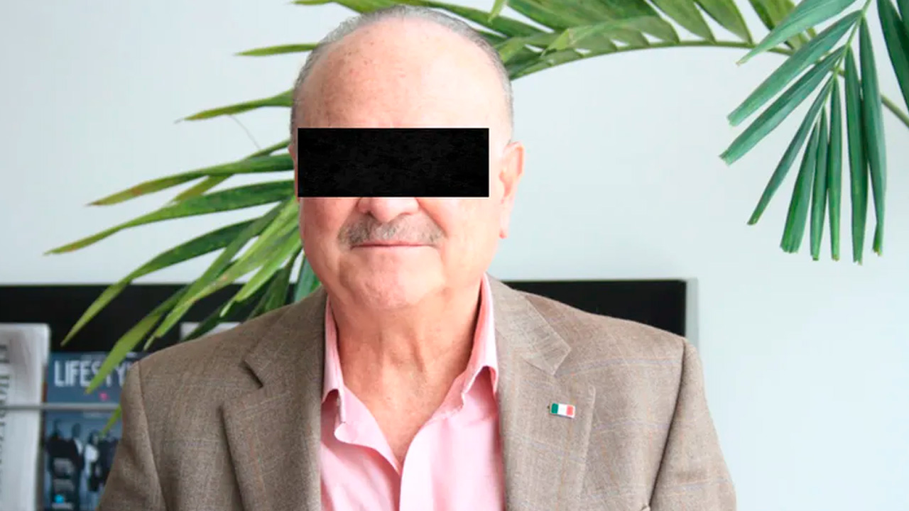 La FGR detuvo en Ensenada al exgobernador de Baja California, Ernesto Ruffo Appel, por delincuencia organizada y contrabando de combustible.