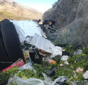 Una volcadura en Los Chorros volvió a afectar la carretera 57. Conoce qué ocurrió y por qué este tramo sigue siendo de alto riesgo.