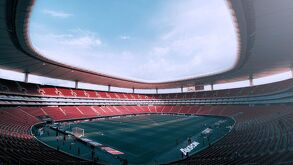 Estadio Akron desde las gradas siendo de día