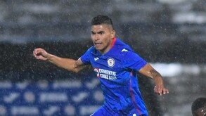 Estos son los equipos por los que ha pasado el atacante mexicano mundialista.