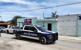 Elementos de la Policía Municipal de Torreón atendiendo el reporte de un escape en anexo de Torreón.