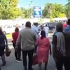 Personas desalojan tras sismo en Chiapas