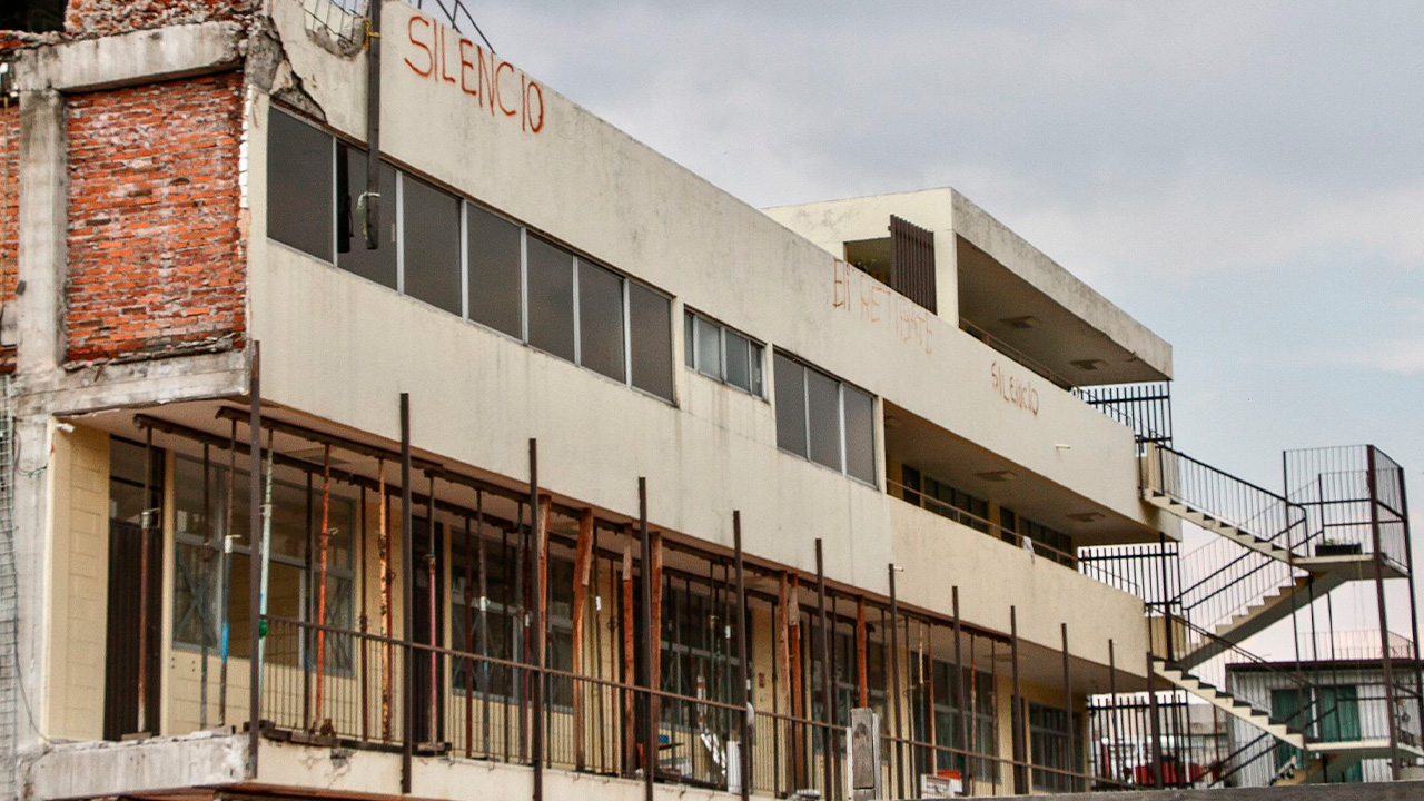 Un juez rechazó que el predio donde estaba el Colegio Rébsamen sea usado como garantía para cubrir la reparación del daño a víctimas del colapso en 2017.