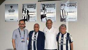 Homenaje en el estadio bbva