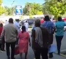 Personas desalojan tras sismo en Chiapas