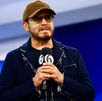 Previo a su concierto en Monterrey, Óscar de la Rosa reveló qué pasará con el emblemático sombrero que ha distinguido a La Mafia y habló de su nuevo proyecto.