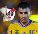 Ángel Correa con la cara seria en Tigres.