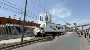 Accidente de tráiler en Monterrey